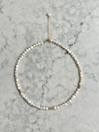 Fancy Pearl Choker