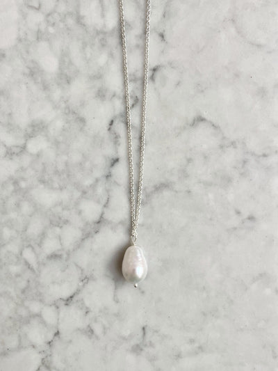 Single Drop Long Baroque Necklace