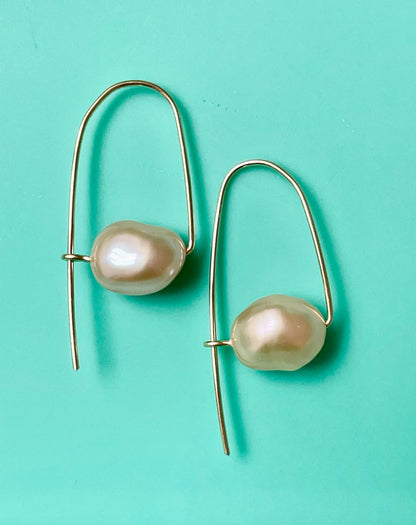 Claudia Hoops