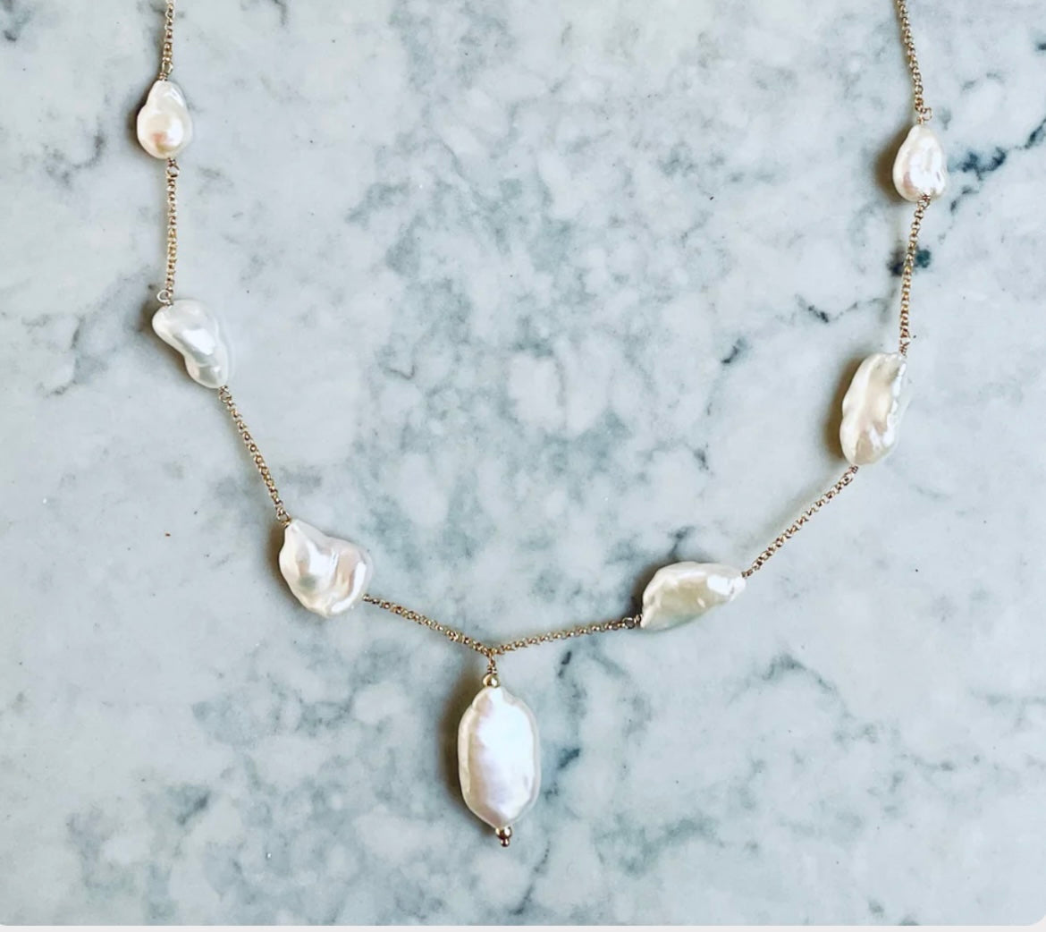 Carefree Keshi Necklace