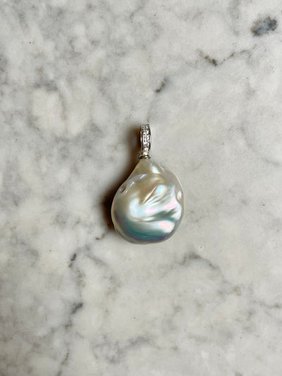 Bespoke Keshi pendant