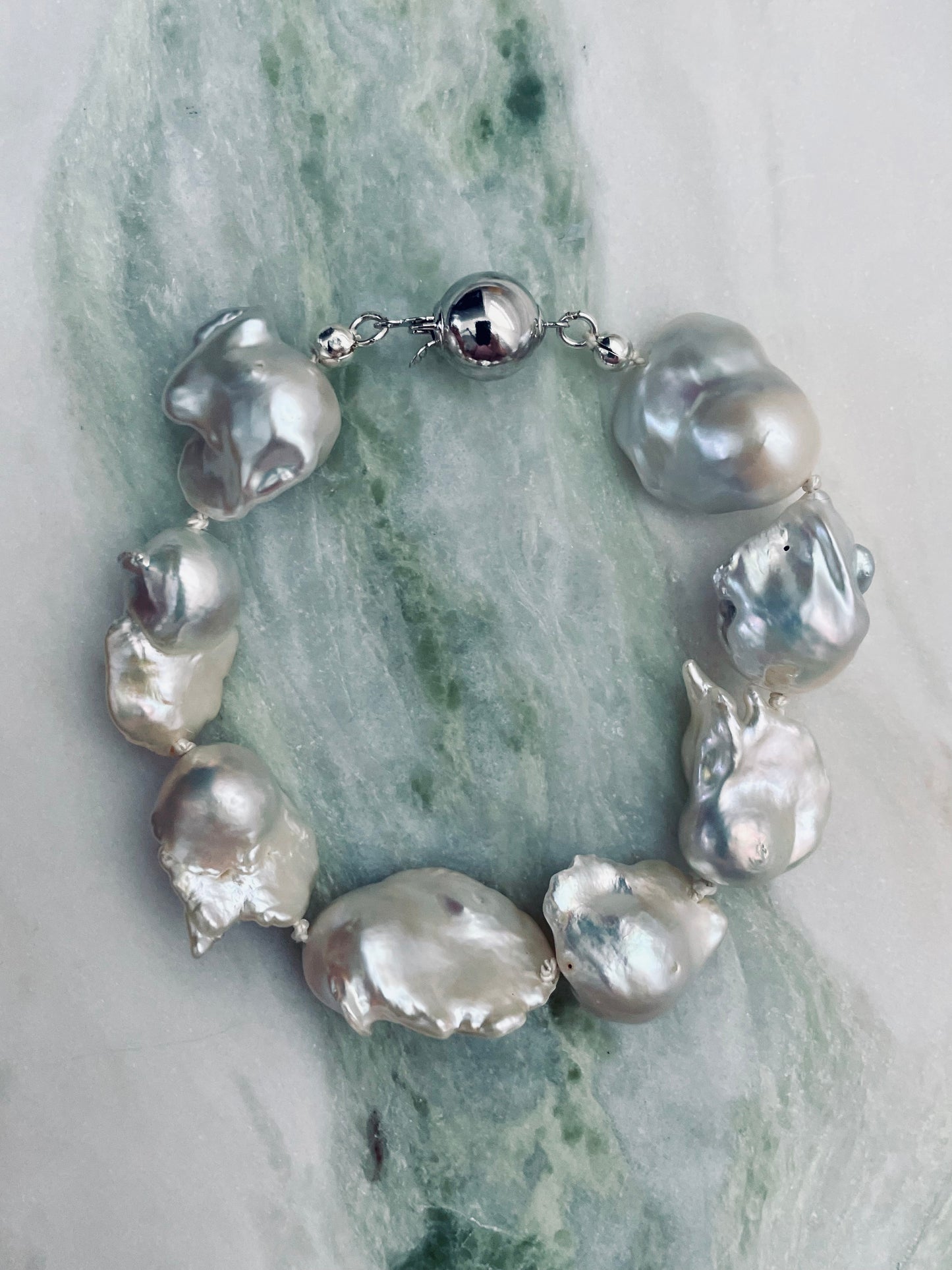 Perla Adornment